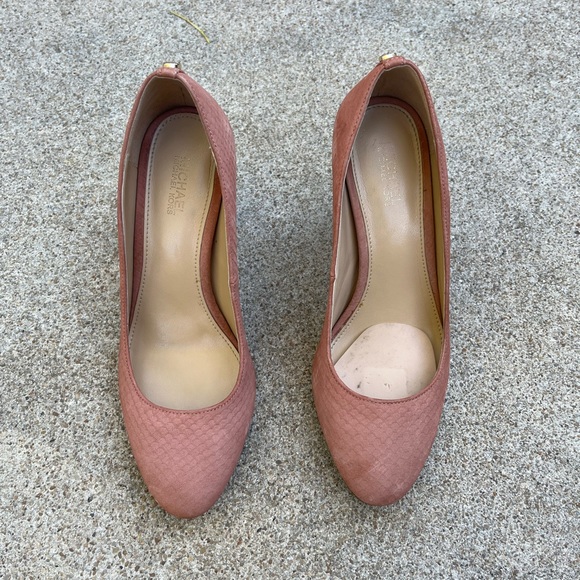 Michael Kors Mira Flex Pump Leather Snake Print Pink Salmon - Picture 2 of 7